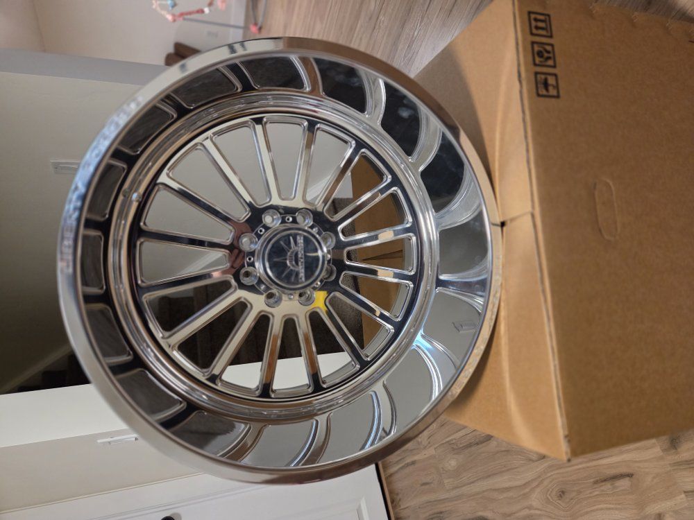 24x14 liberty forged 05s 33x13.50r24 mts