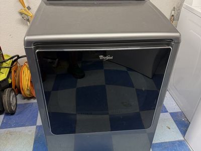 Whirlpool front load gas Dryer, Gray