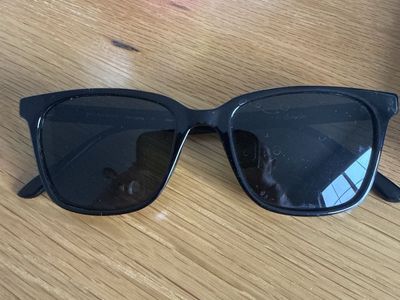 Black Square Frame Sunglasses - Unisex UV Protection
