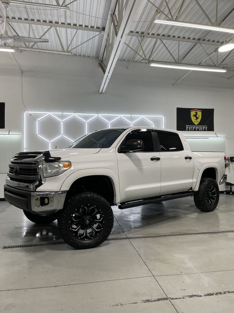 2015 Toyota Tundra CrewMax SR5