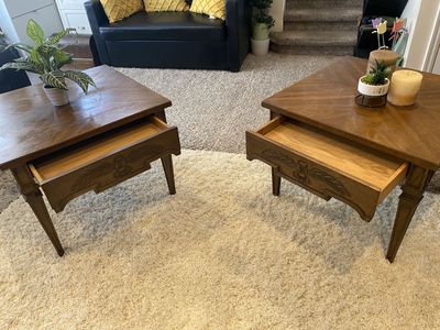 Vintage Solid Wood End Tables with Drawers - Set of 2, Classic Design