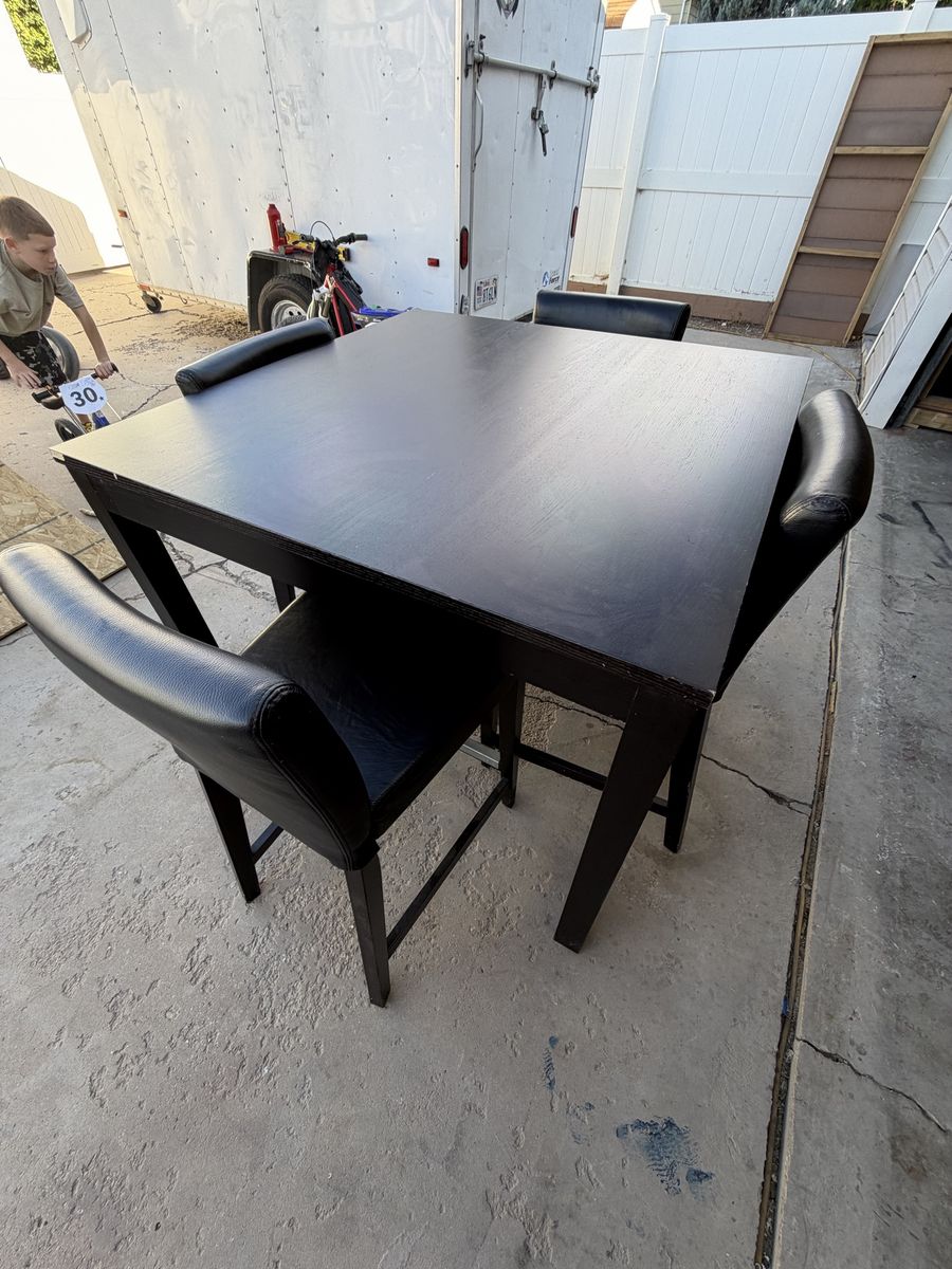 Main image 7