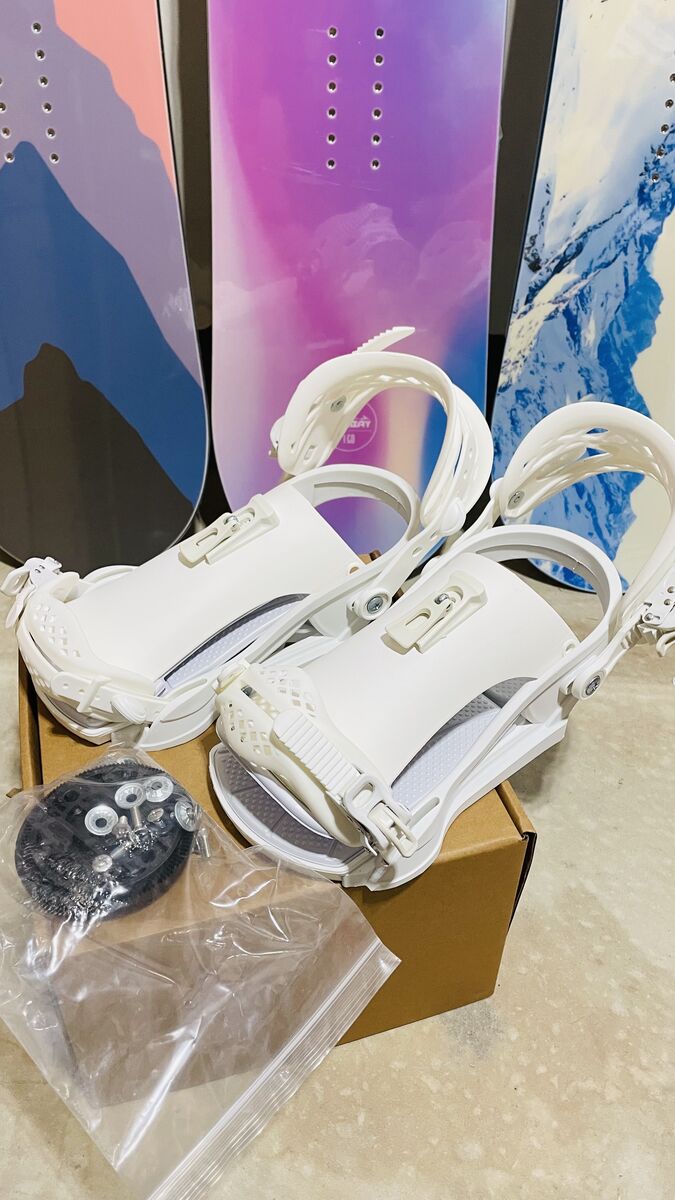 New in box Snowboard Bindings