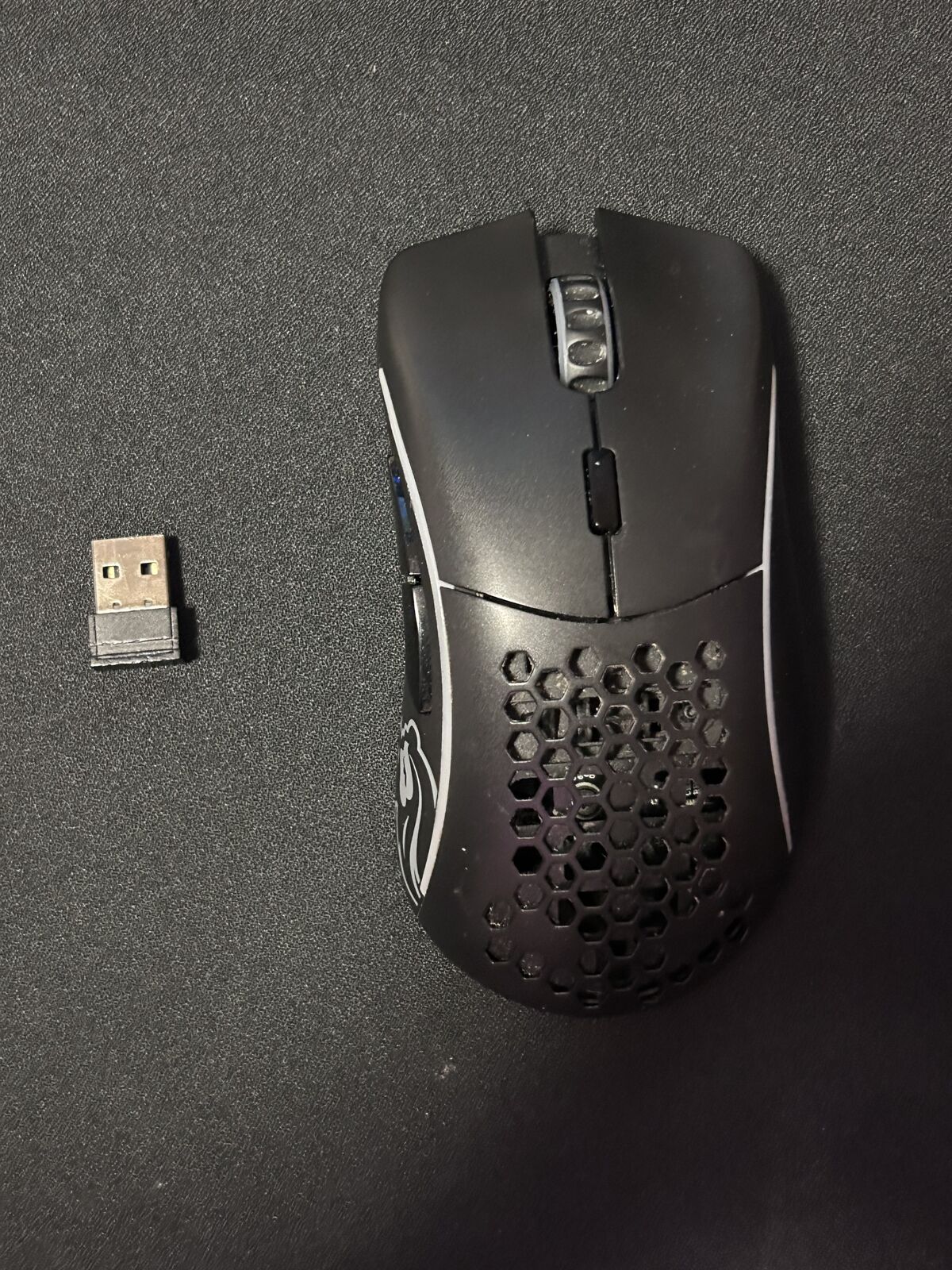 Wireless gaming mouse