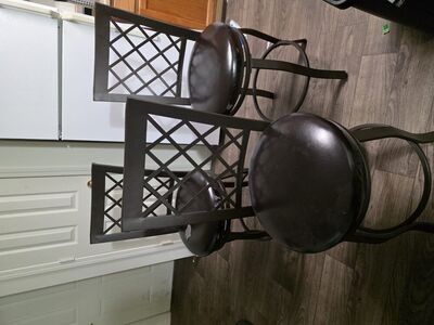 Set of 3 Metal Bar Stools – Sturdy & Comfortable