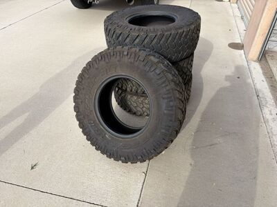 33 Nitto Trail Grappler Mud Tires