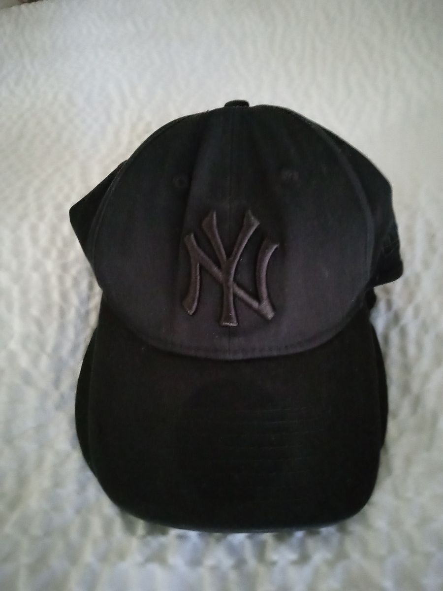 Baseball caps New York Philadelphia and Boston hats