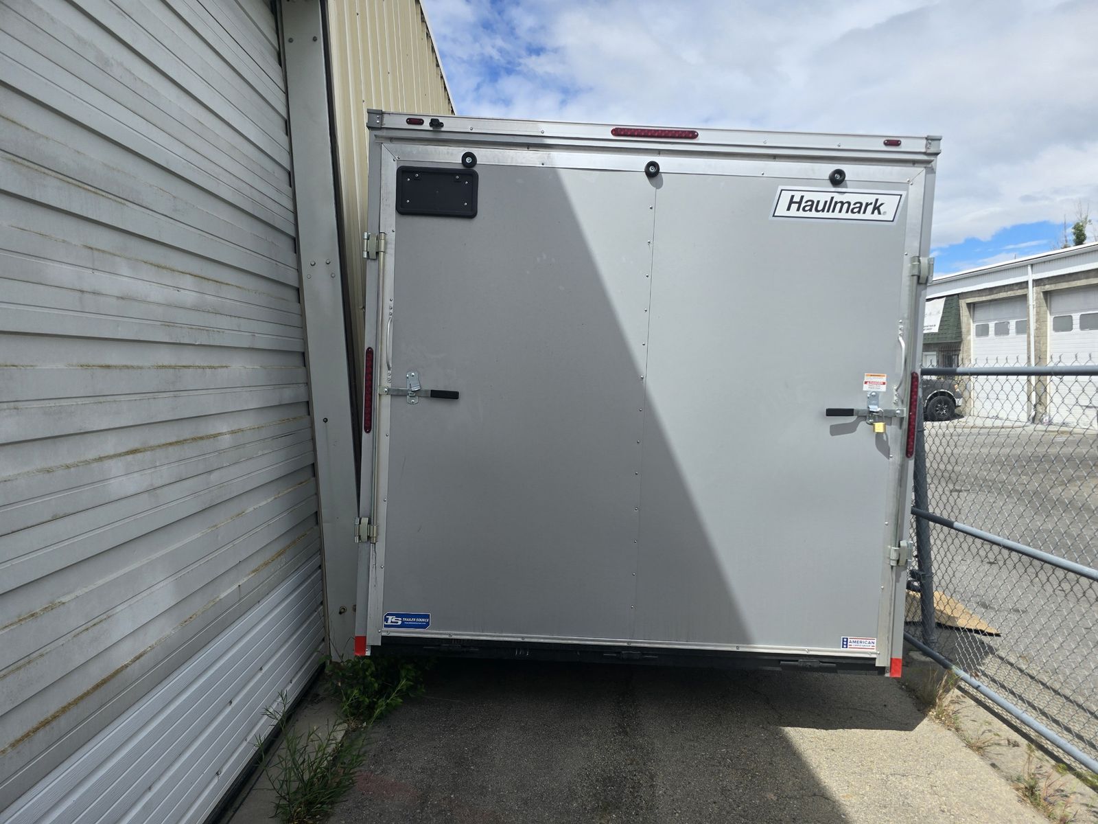 Main image 4