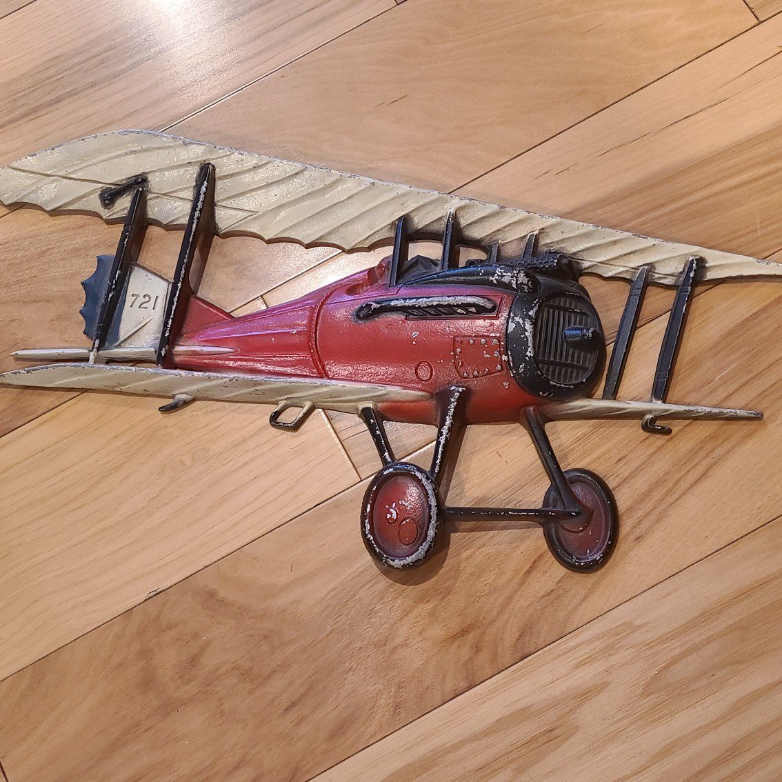 Metal Sexton Airplane