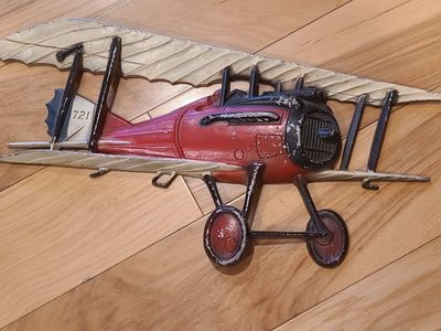 Metal Sexton Airplane