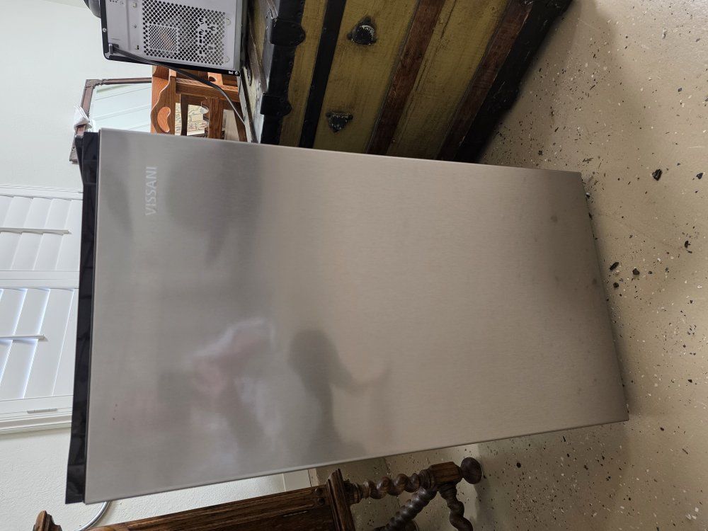 Mini refrigerator