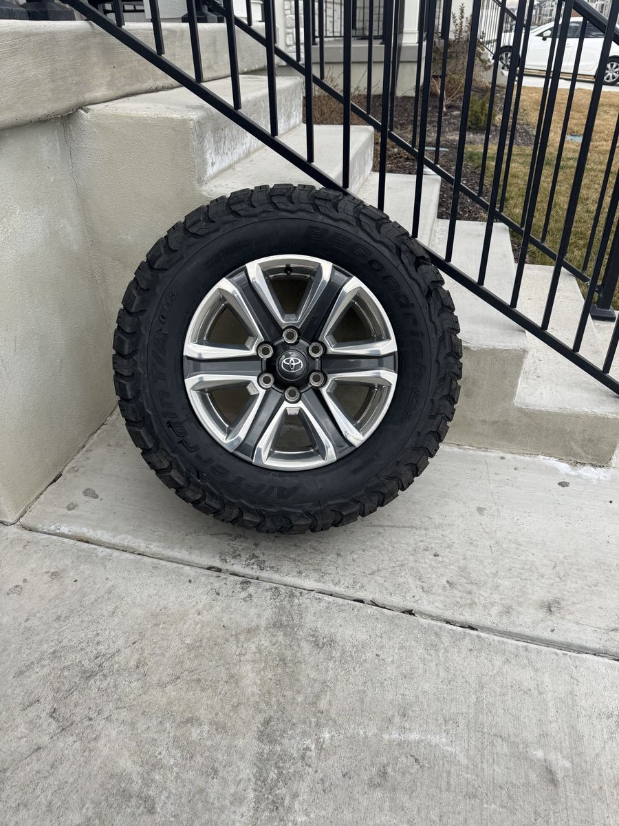 Toyota Tacoma 4Runner Rims and Tires 275/65R18