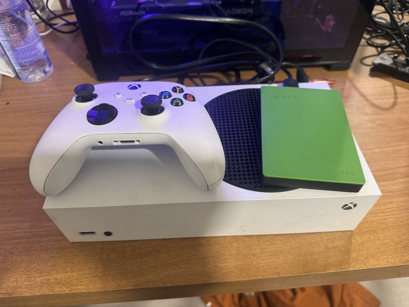 Xbox Series S Console 512GB with Seagate 2TB External Hard Drive & White Controller