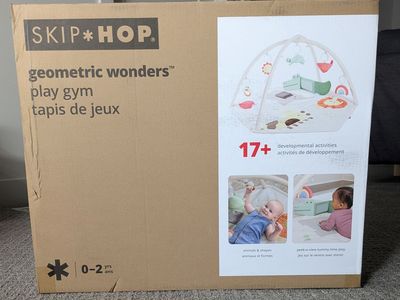 NIB "Skip Hop" Baby Play Gym