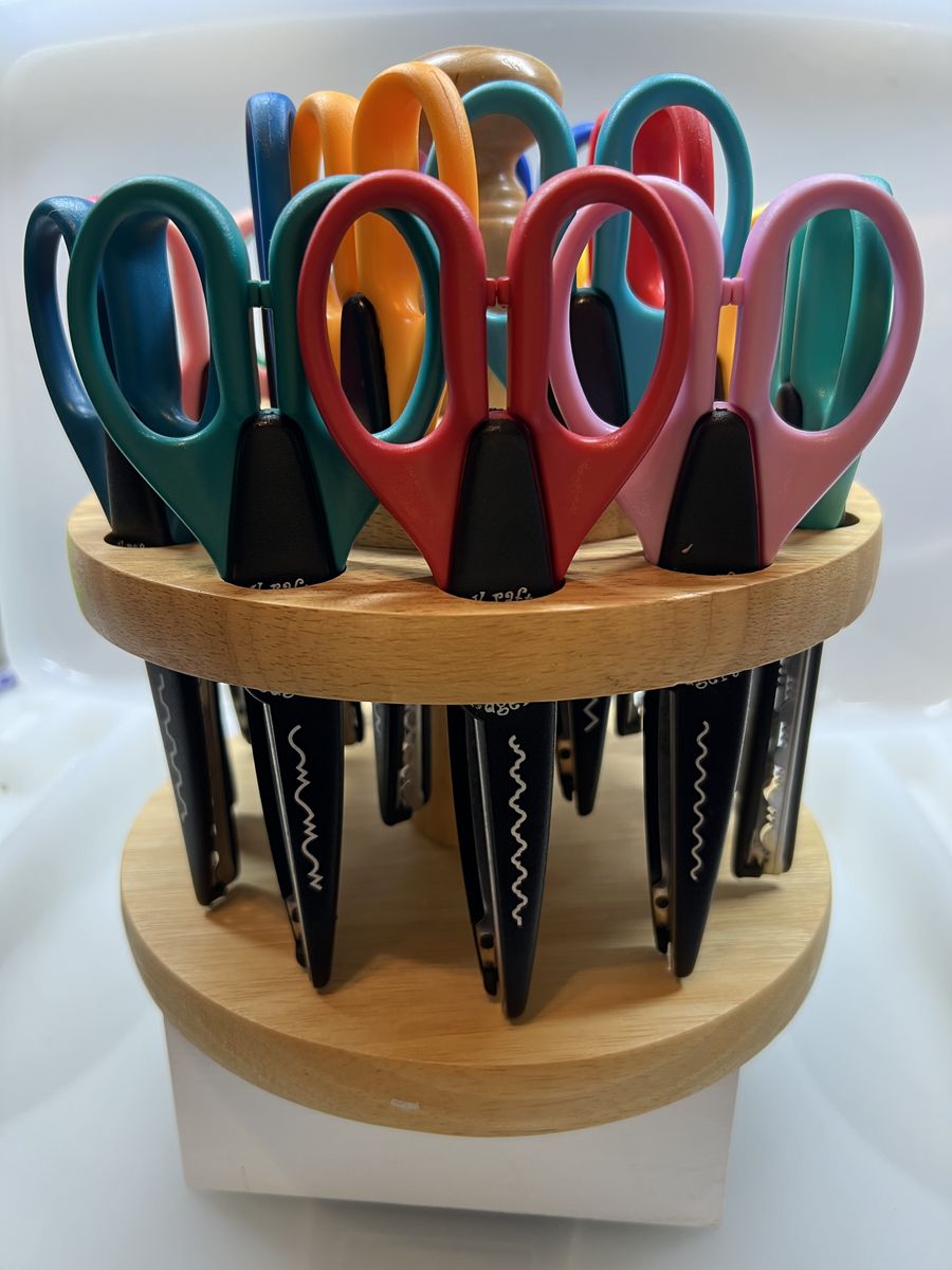 Decorative Edge Scissors For Paper Crafting