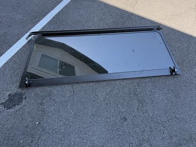 OEM LEER Truck Cap Rear Glass Door 64" x 19.5" for 2021+ Ford F-150 - New