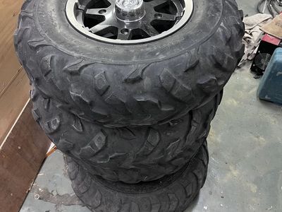 UTV wheels and tires