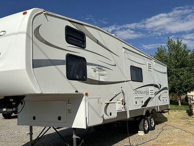 2012 KZ Durango 34’ D305BH.