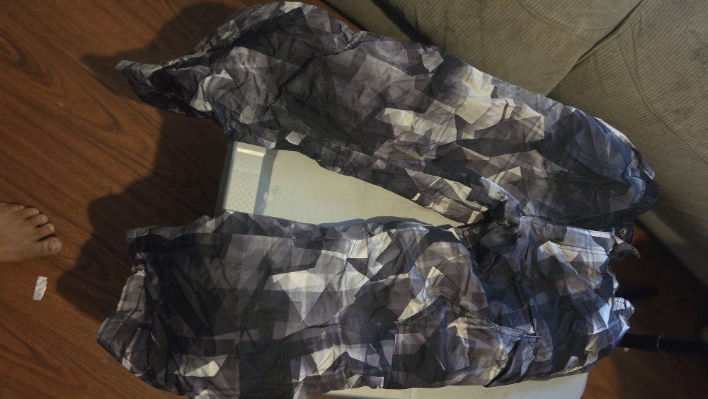 ZeroXposur Boy's L-10/12 Black/Grey Geometric Snow Ski Pants
