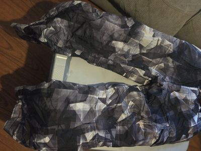 ZeroXposur Boy's L-10/12 Black/Grey Geometric Snow Ski Pants