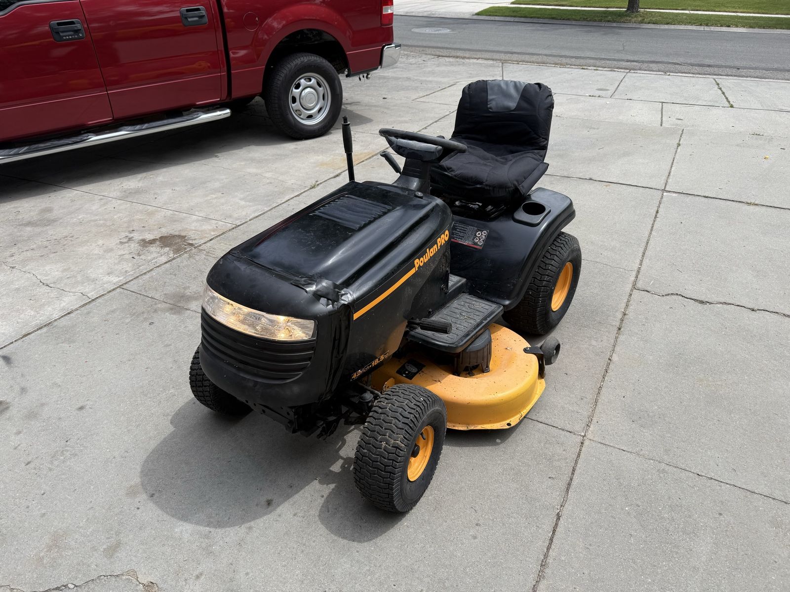 Poulan Pro 42” riding mower