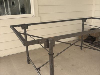 Free Metal table frame - Industrial Style, Used Good Condition