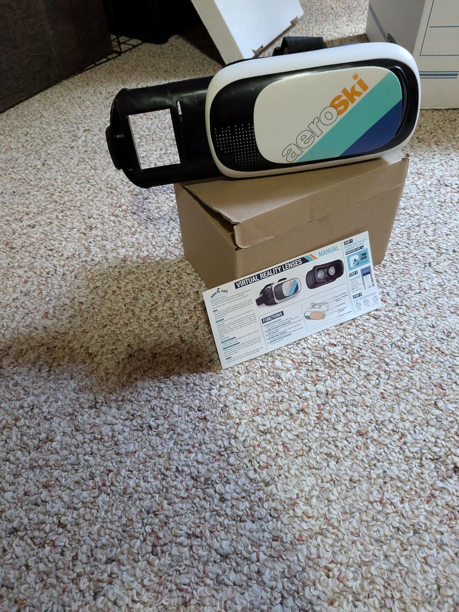 Aero Ski Virtual Reality Lenses VR Headset White & Black with Manual