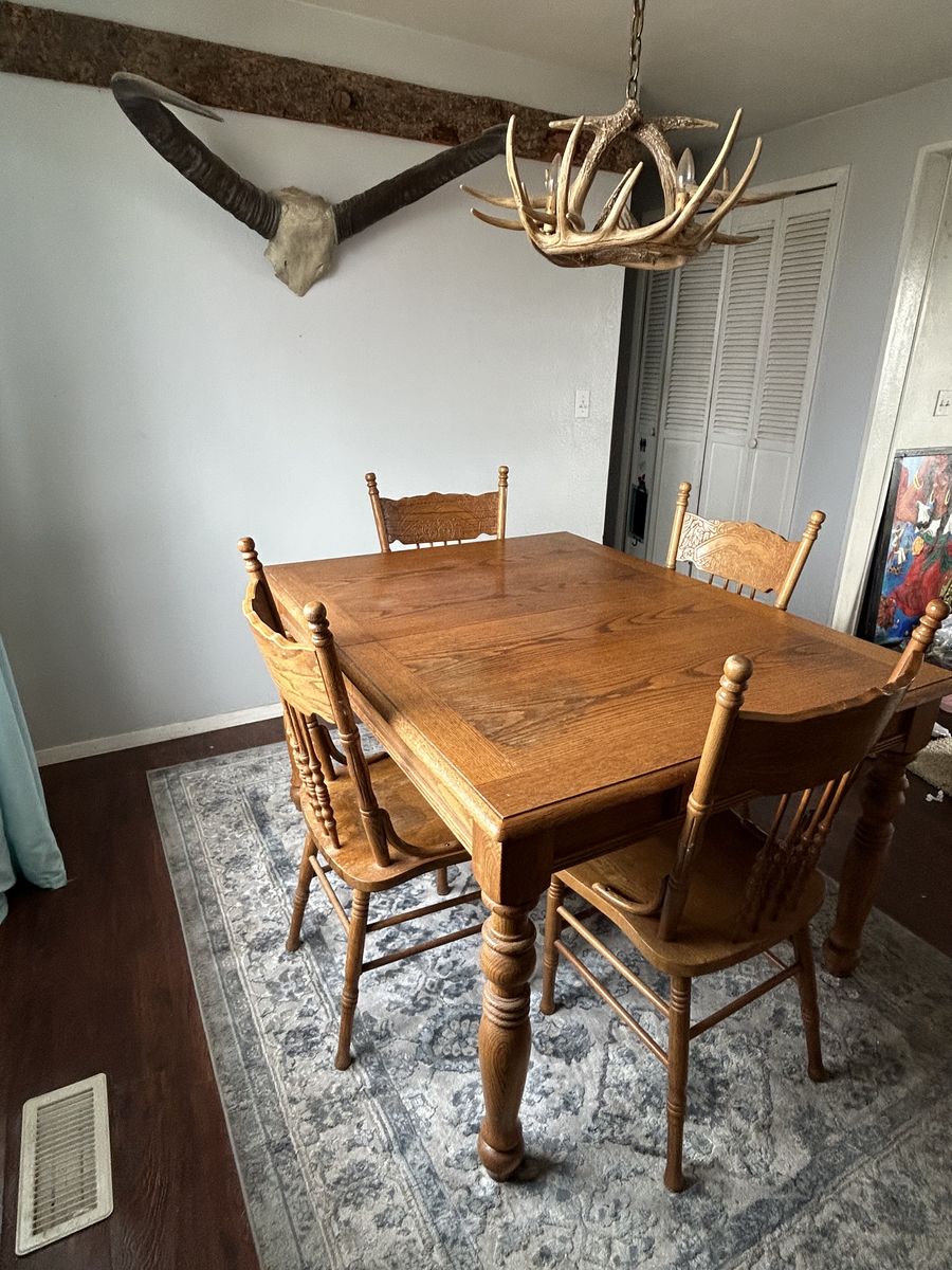 Dining Room Table and Chairs
