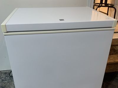 5.1 CU Kenmore Chest Freezer For Garage Excellent!