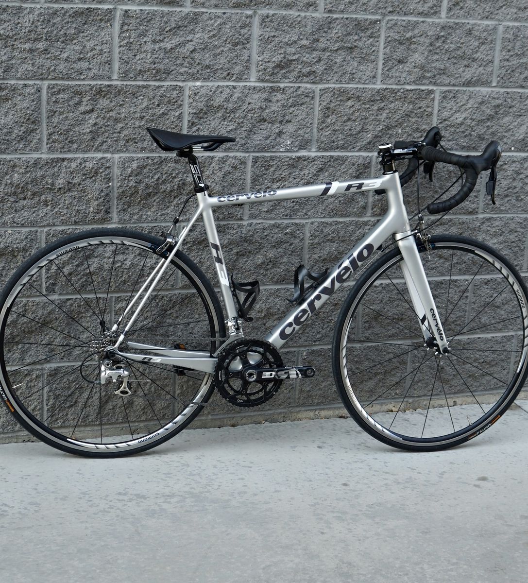 Cervélo R3 Carbon Road Bike - Ultegra - Size 56 (Mint Condition)