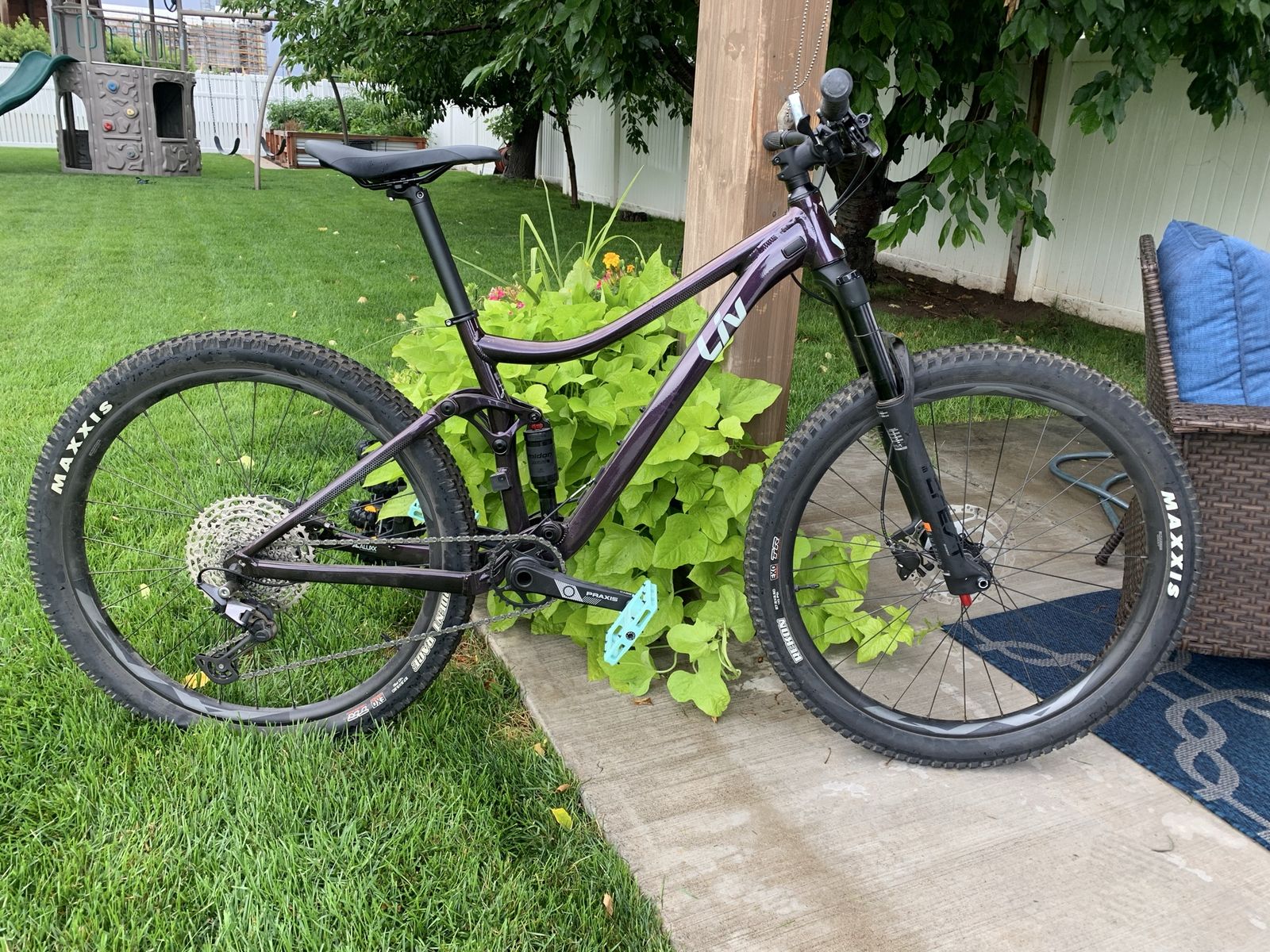 Liv Embolden Bike
