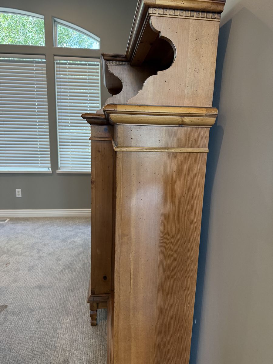 Main image 3
