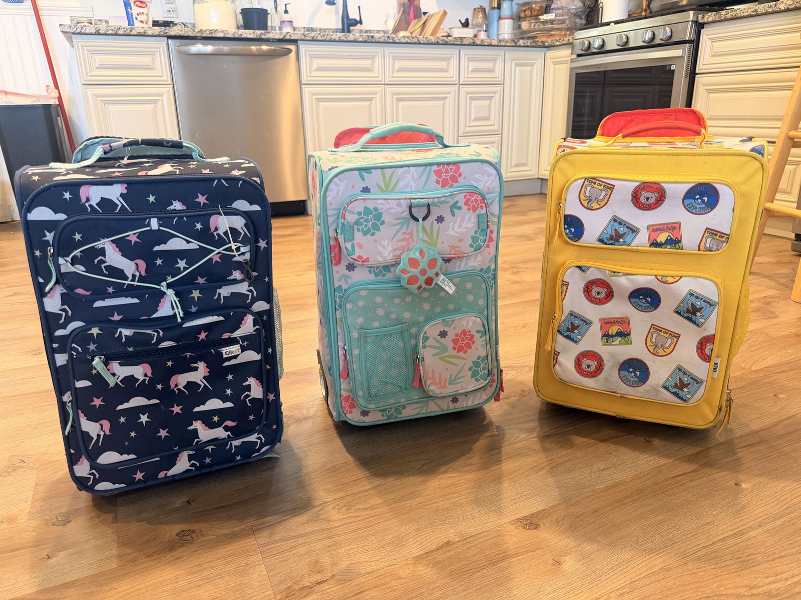 Kids suitcases