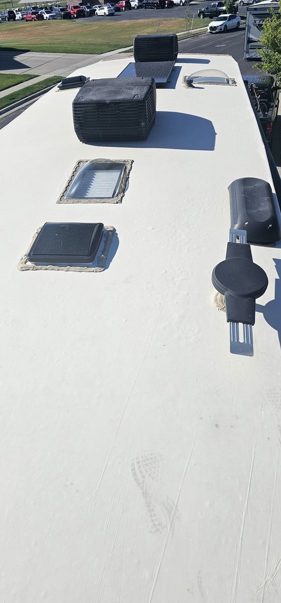 Main image 4