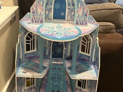 Disney Frozen Arendelle Dollhouse Castle Playset - Large Interactive Toy for Kids