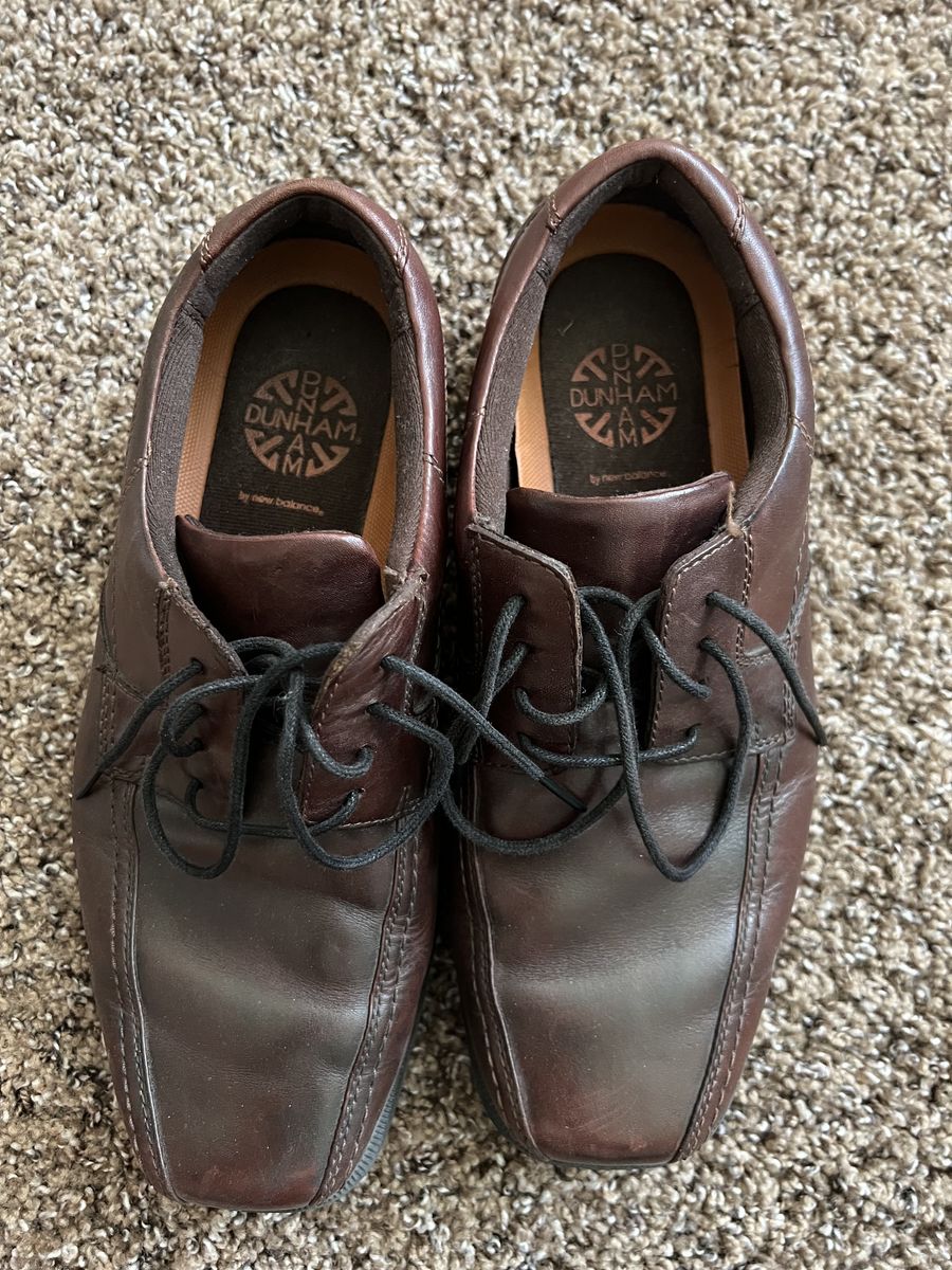 Men’s Dunham Dress Shoe Size 9.5 4-E width