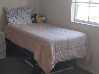 May's Rent Free!! Women's Large Private Room for Rent