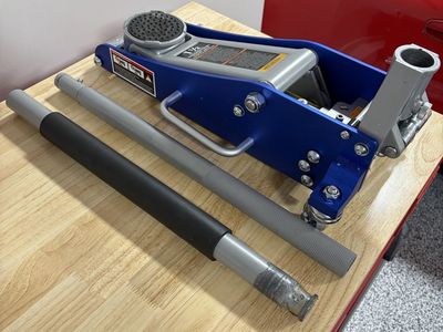1.5-Ton Low-Profile Floor Jack