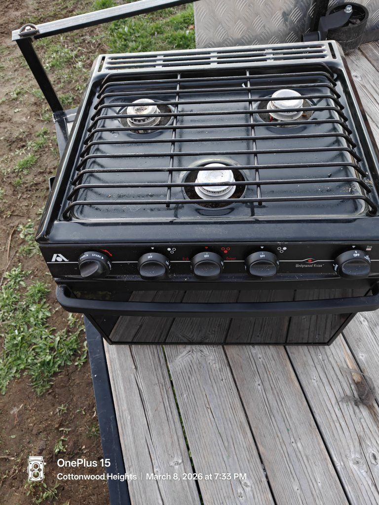 Magic Chef RV Stove & Oven 3 Burner