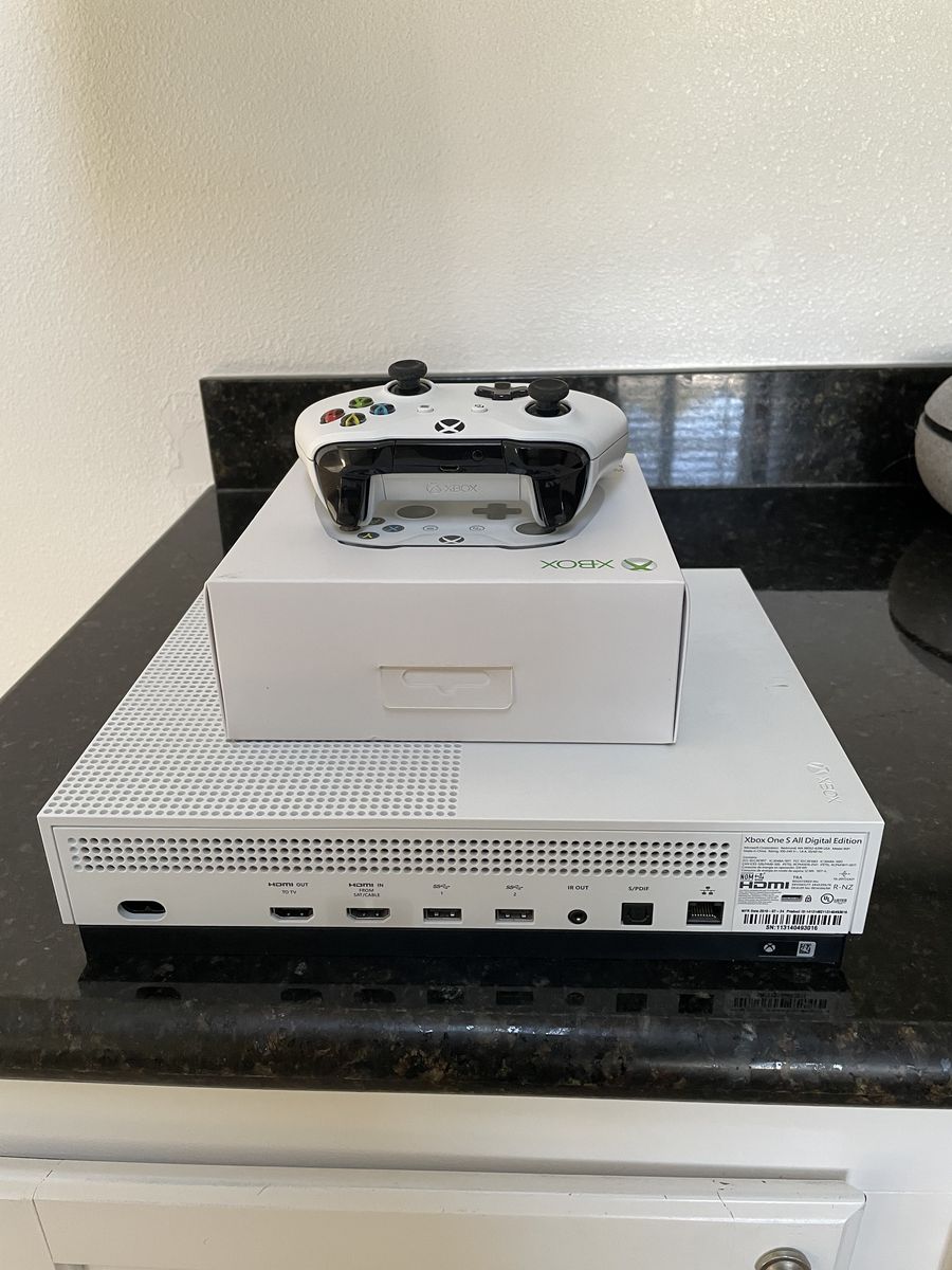 Xbox One S All DogitaL