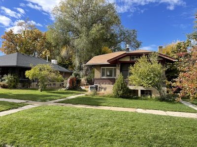 2 bedroom 1 bath great neighborhood