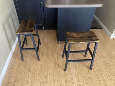 2 Bar Stools Rustic Brown