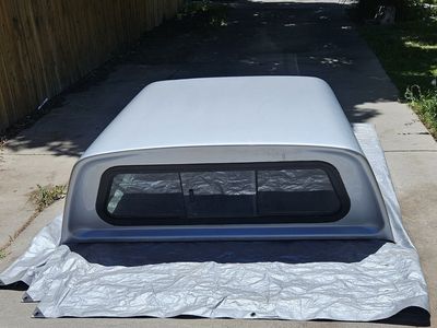 LEER Tacoma Camper Shell / Topper - 5 ft Bed