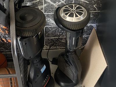 2 Hoverboards