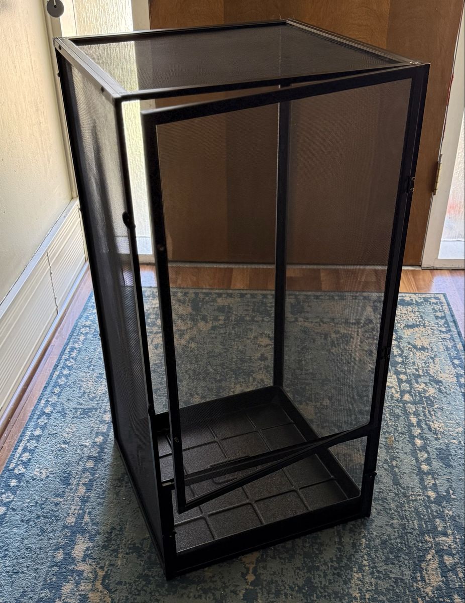 Zoo Med open air aluminum screen cage