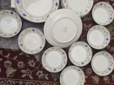 Table Mates Spring Tulips Hand-Painted Dinnerware Set