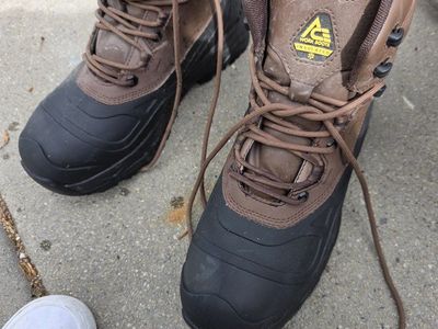 Steel Toe Insulated Boots Size 9