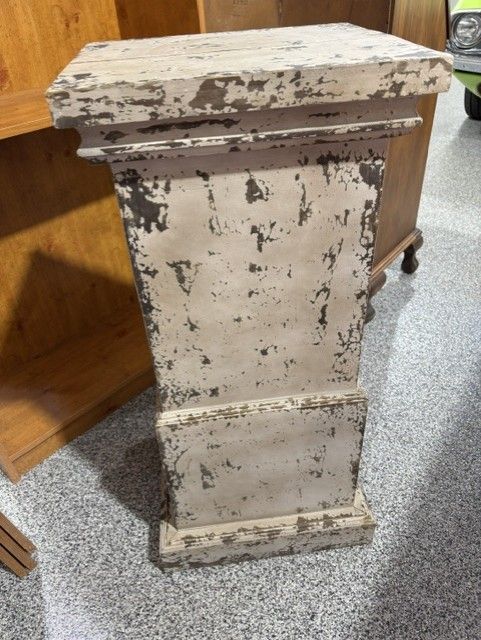 Decorative Classic Pedestal