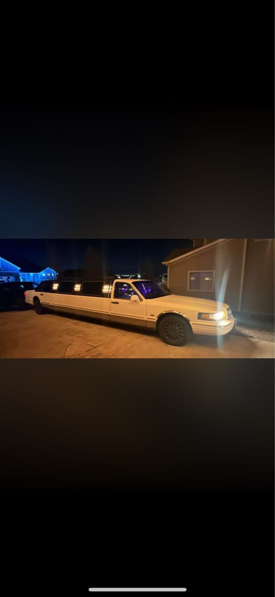 1996 Lincoln Town Car Executive