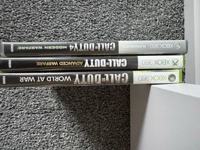 Xbox 360 Call of Duty Games Bundle (Modern Warfare, Advanced Warfare, World at War)